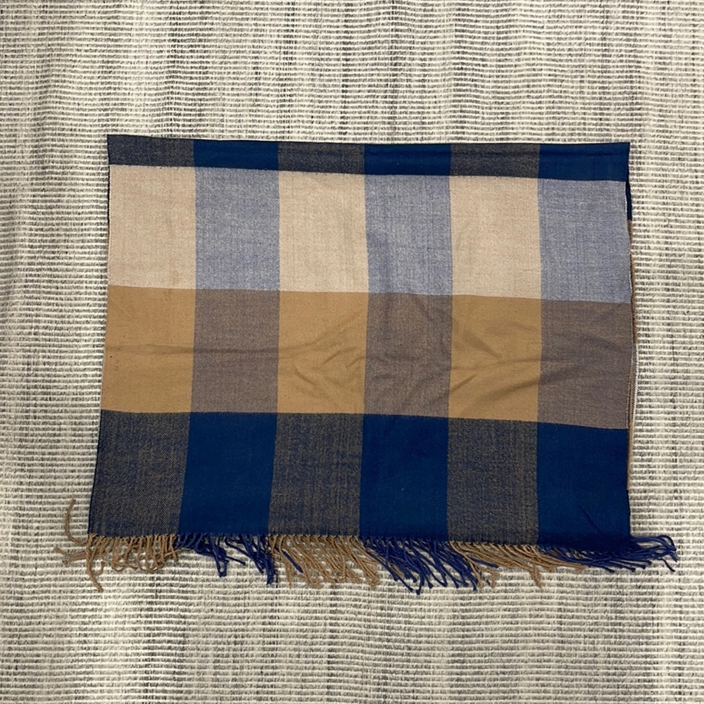 GAP Scarf - Picture 1 of 2